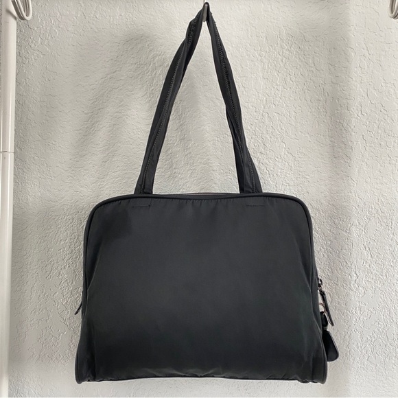 Prada black nylon bag - Picture 2 of 16